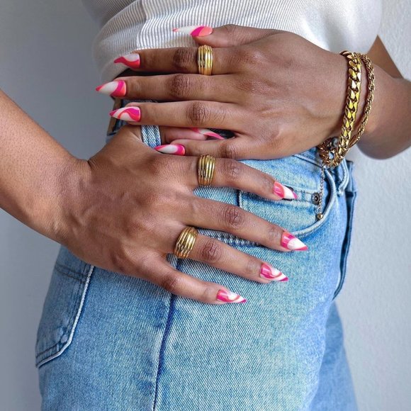 Chunky 18K Gold Statement Ring - Picture 8 of 14